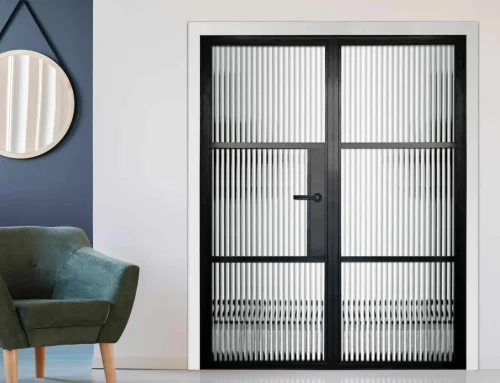 Aluco – All Reeded Three Panel Door