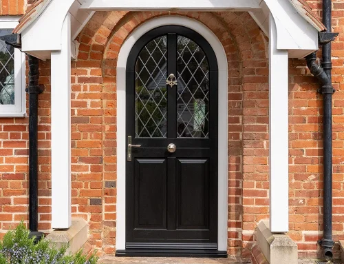 Timber Doors – Arched Kingston Style Door