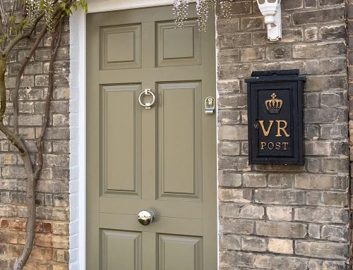 Timber Doors – Chadlington Style Door