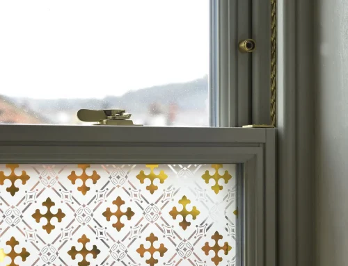 Timber Windows – Slim Sash Window with Gothic Amber Glass