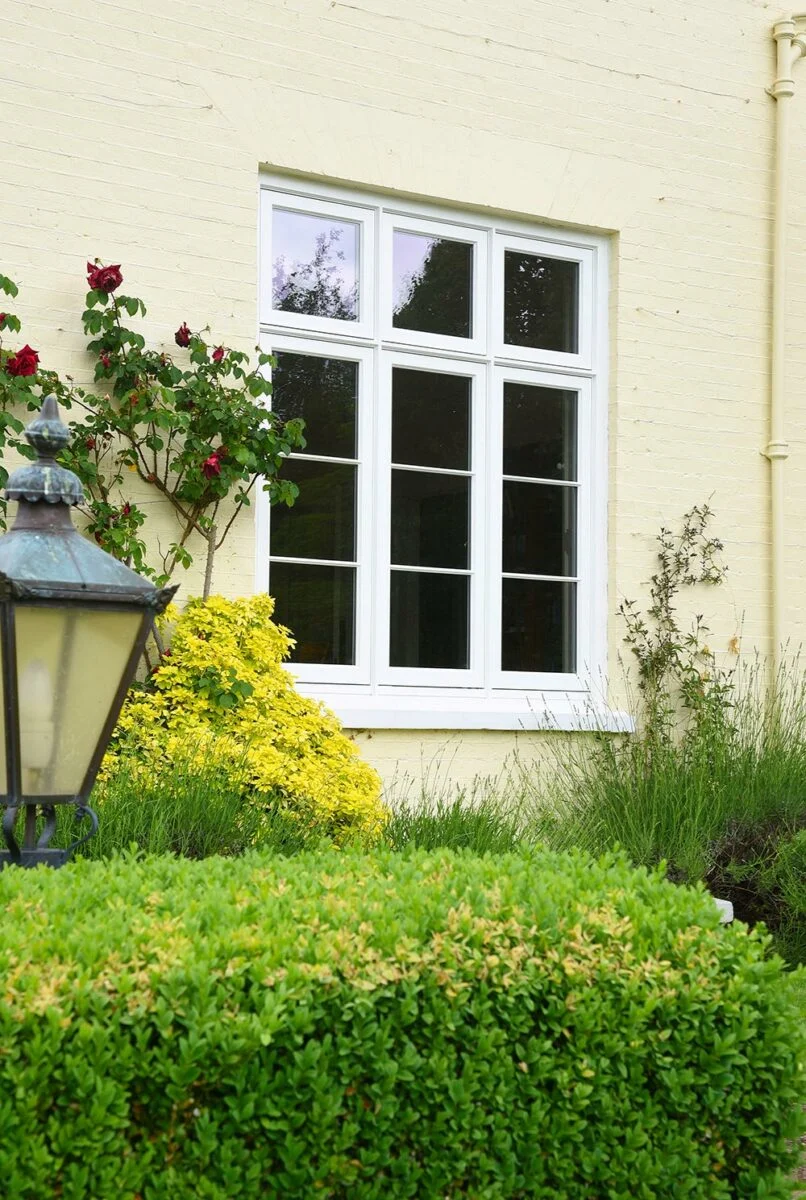 Traditional Deco Casement Windows In White Finish