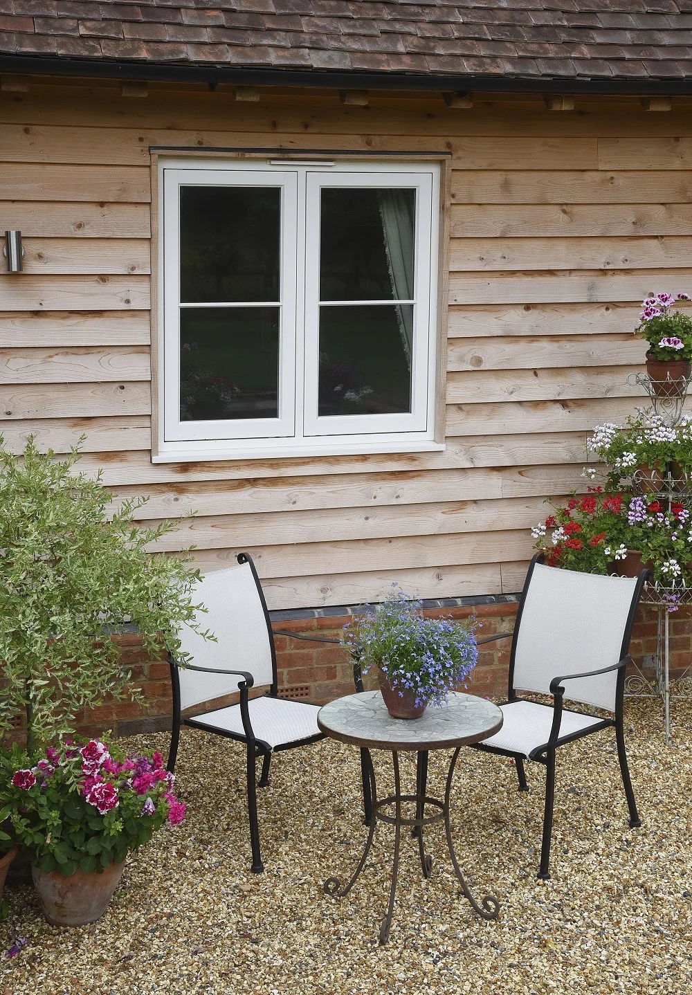 Flush-Casement-Windows-with-18mm-Astragal-Glazing-Bars