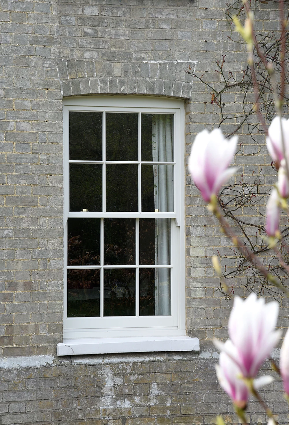 Slim-Sash-Window