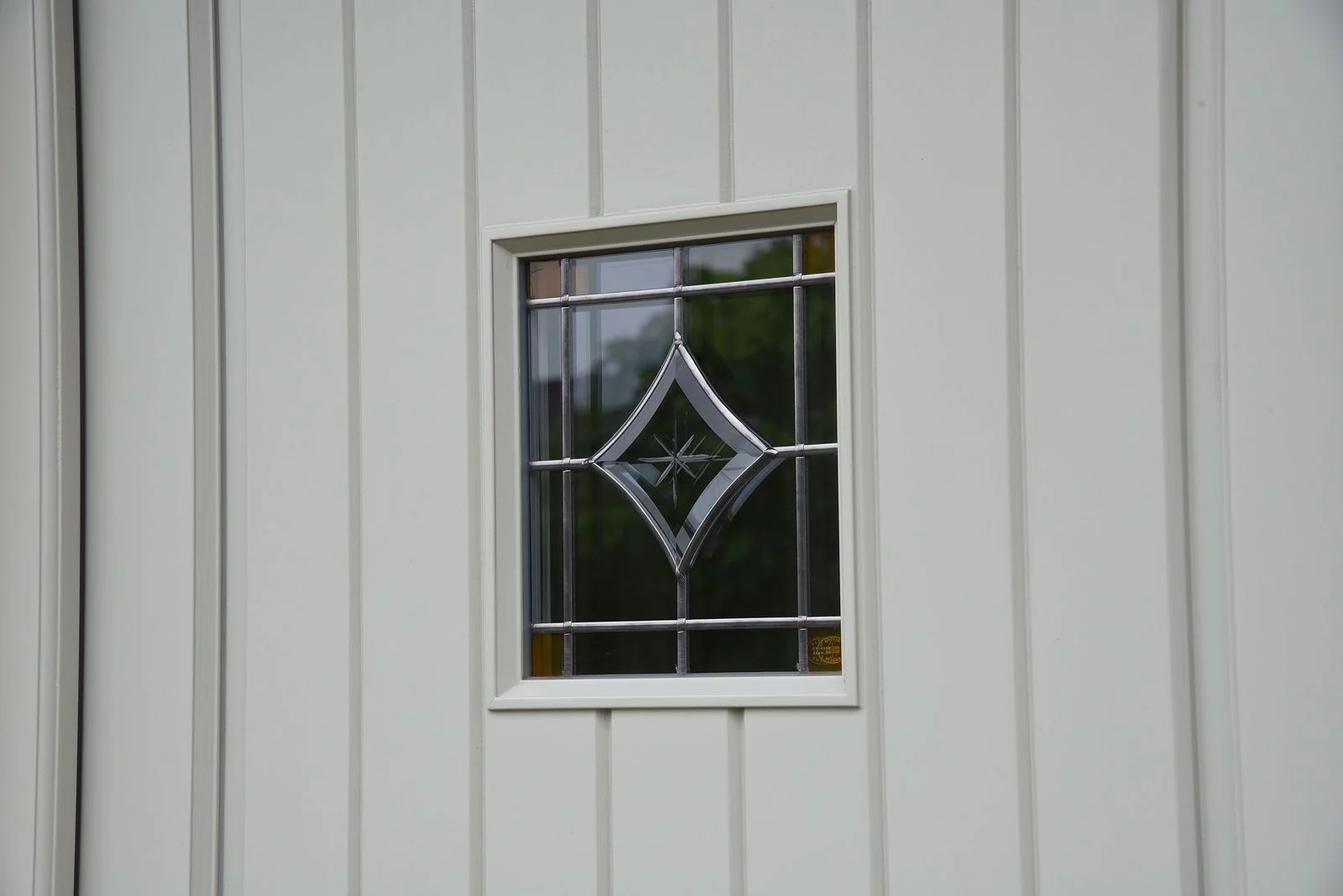 Staverton-stable-door-in-French-Grey-Bevel-glazing-detail