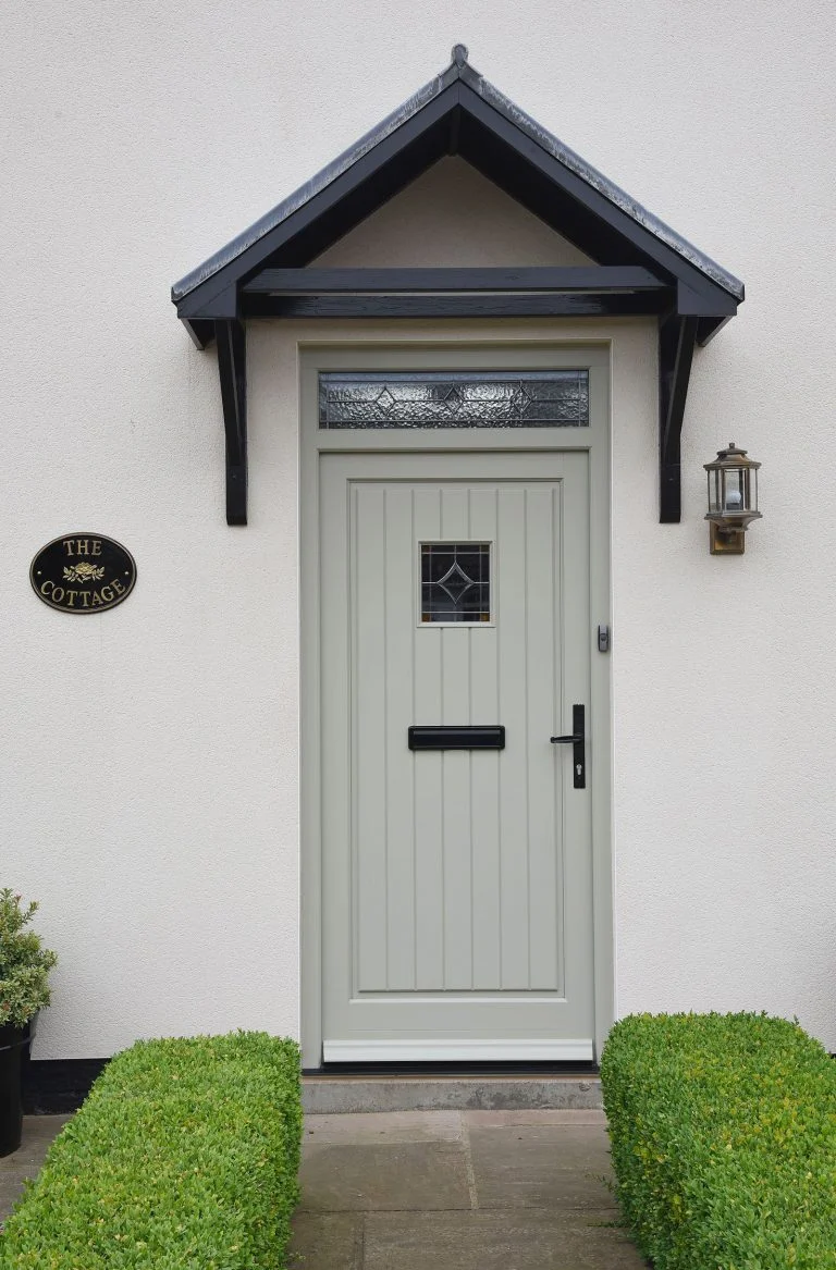 Timber-Entrace-Door-Cottage