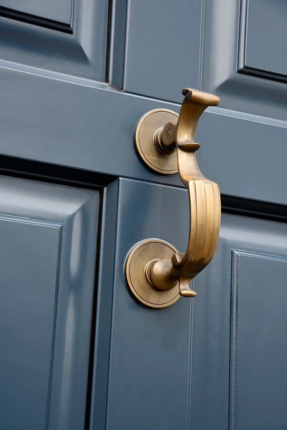entrance-door-doctors-knocker